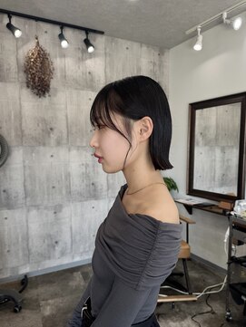 カーキヘアリンク(khaki hair link) 大人の余裕を感じる“すとんボブ”