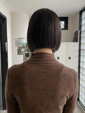 エイチ(811) ウルフカットショートカットボブショートボブレイヤーカット金髪