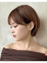 アフロート ルヴア(AFLOAT RUVUA)&nbsp;【岩田莉奈】一人一人のオーダーメイドカットで骨格矯正　 新宿