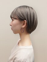 ブルートマト(BLUE TOMATO)&nbsp;小顔透明感カラー愛されショートボブ大人可愛いグレージュ
