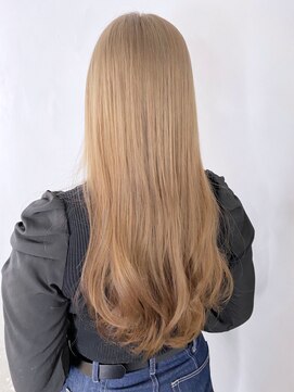 アイティーバイアルバム 松戸店(IT by ALBUM) ブロンドベージュ_フェザーバングマッシュショート_ba325711