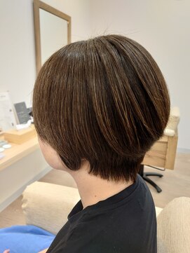 シルビジュー(Cills Bijou) ☆大人女性美髪ショートグラデーションボブ☆