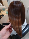 ミディアムストレートナチュラルブラウン艶髪ロング