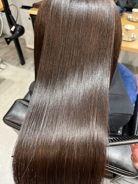 ライフ(LIFE) 髪質改善ヘアエステ/縮毛矯正/ストレート/イメチェン/フェミニン