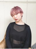 ショートヘア/ピンクカラー