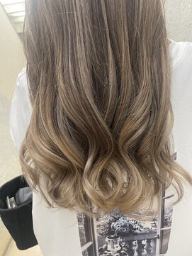 ナインプラス(NINE+) まろやかハイライト×グラデーションカラー