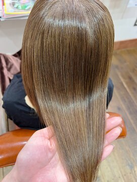 ル コワン ククー(Le coin coucou) 酸性ストレート