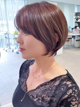 マッスカラーバイ美色館 大阪(MASS COLOR by 美色館)の写真/【南森町徒歩1分】トレンドを押さえながら白髪をカバー！ダメージレスでキレイに染まり艶々な仕上がりに♪