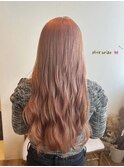 ピンクベージュ