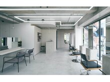 落ち着いた空間で、丁寧な施術でお迎えいたします。