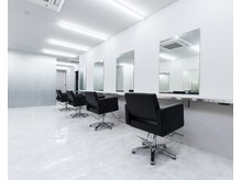 ニューワン バイ ネイバー 立川(Newone by neighbor)の雰囲気（design cut*[立川/立川駅/ブリーチ/ケアブリーチ/ダブルカラー]）