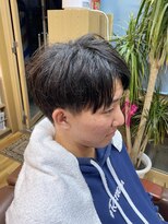 ヘアーサロン新華&nbsp;ストレート×刈り上げアップバング