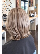 アース 会津若松店(HAIR&MAKE EARTH)&nbsp;ゴールドベージュ×外はねボブ