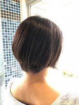スタジオ アルファプラス 日暮里店(studio α+)&nbsp;カーキアッシュ×レイヤー前下がりボブ♪