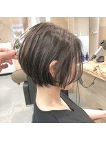 アビー(ABBEY3)&nbsp;長さを残したボブとショートのあいだ・耳かけで可愛い