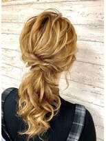 ヘアセットアップス(UP's) ☆どこから見ても可愛い(^○^)万能スタイル『ローポニーテール』