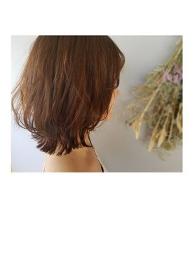 ラウンジアンドヘアー リリク(Lounge & Hair LiLiku) 外ハネレイヤー