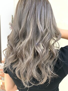 ラビス 浦和(Lovis) デザインカラー/レイヤーカット/ウェットヘア/夏のヘアアレンジ