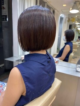 プラグ(Plug) 前下がりボブ似合わせカットヘナナチュラルオーガニック