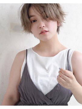 グランアージュ 池袋東口店(grandage) 20代30代40代大人可愛いホワイトミルクティ前髪なしショート