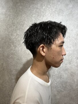 ラルス(Larus) MEN’S HAIR/ブルーブラック/フェザーパーマ/本八幡