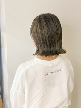 ヘアオーブロジック(HAIR orb LOGIC) 切りっぱなしボブ　オリーブグレージュ