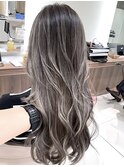 グレージュハイライトバレイヤージュ