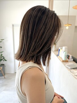 ミュゼプリュム(Musee plume) 外国人風/ハイライト/切りっぱなしボブ