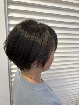 ビーエリアイング(BE AREA +ing) 耳かけショート