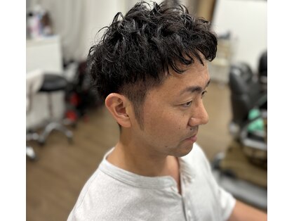 アトラクティブカットプレイス ジェイジェイ(Attractive Cut Place J.J)の写真