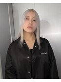 ホワイトカラー　デザインカラー　ウルフカット