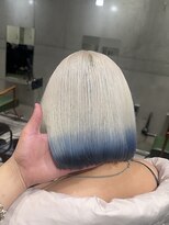 モニカ(MONIQA)&nbsp;ホワイト×ブルー