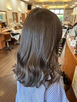 ディール D-R ベージュカラー/巻き髪/透明感カラー/30代/40代