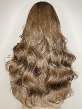 ラピス 横浜(Lapis) Hブラウンベージュシールエクステハイライトブリーチなしカラー