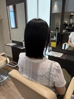 シェリッシュ ノース(Sheriche North) 切りっぱなしレイヤーボブ