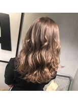 ジーナ(XENA) グレージュ