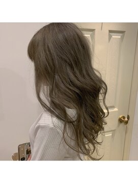 ヴィコロ(vicolo) ライトグレージュ