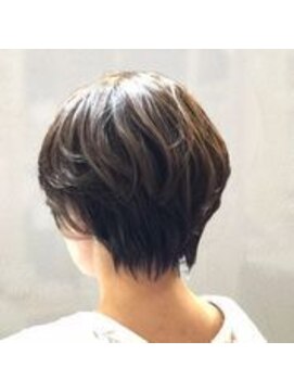 クオリス 上福岡店(QUALIS) ショートウルフ/艶カラー/小顔ショート/ココアブラウン/30代40代