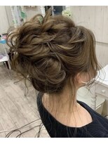 ルナクレセント (Luna crescent)&nbsp;品のある高めアップ