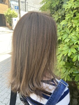 リーオオサカ(Lee Osaka) アッシュベージュ