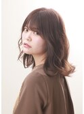 シフォンベージュ ボブ 伸ばしかけミディ
