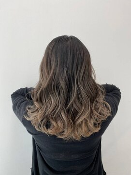 シエスタ バイ アンブルリュクス(siesta by amble luxe) ベージュグラデーション