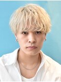 ハイトーンラフマッシュ　ホワイトベージュ　ブリーチカラー