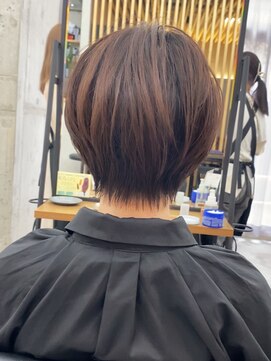 アロ 大阪梅田(alo) 【松本 聖】ハンサムショートボブ後ろ《大阪梅田》