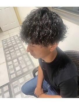 アースオーセンティック 高知潮江店(EARTH Authentic) 【岩松安弓奈】メンズカット×ツイスパ