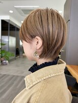 ビューエヒメ(VIEW EHIME)&nbsp;大人ラフウェーブ20代30代40代ボブブラウンスウィングショート