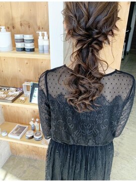 ニド(2do) 結婚式お呼ばれルーズローポニー