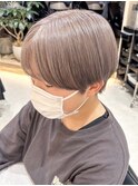 ショートボブミルクティーベージュブリーチダブルカラー横浜西口