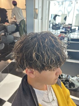 オーシャントーキョー(OCEAN TOKYO) メンズパーマツイスパ波巻きスパイラルマッシュセンターパート