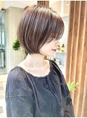 大人長めショートボブ/ショートヘア/前下がりショート/青山